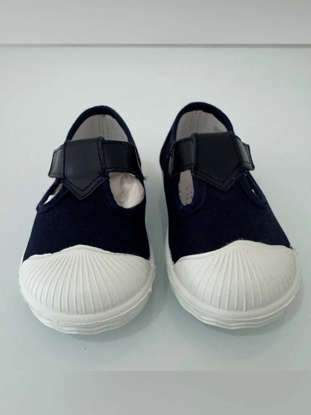 Jacadi Paris Navy and White Baby Shoes, NWOT, US Size 5